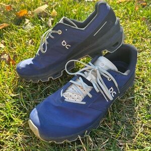 On Cloud Men’s Size 9.5 Cloudventure